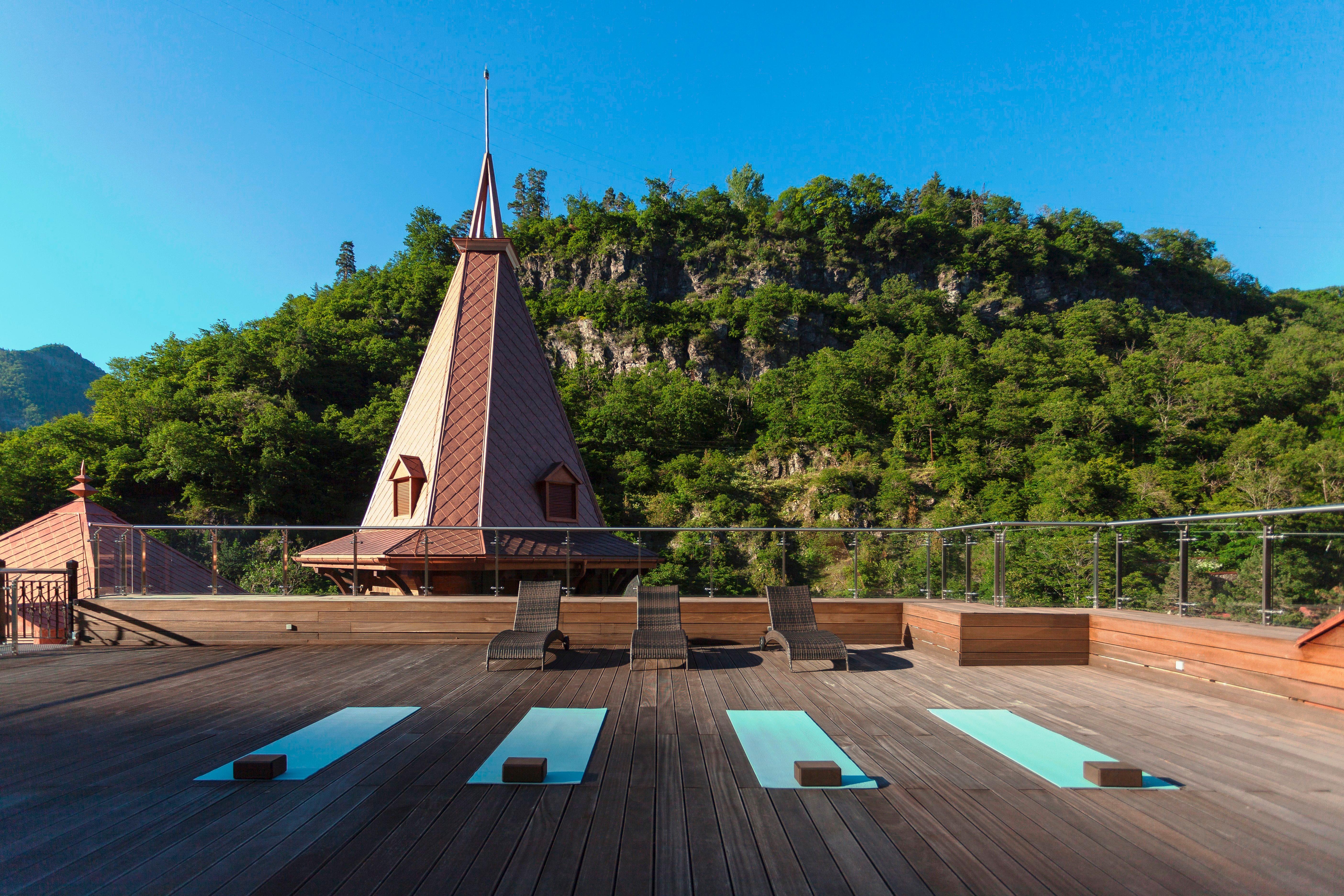 Crowne Plaza - Borjomi By Ihg Hotel Exterior photo The roof of the hotel