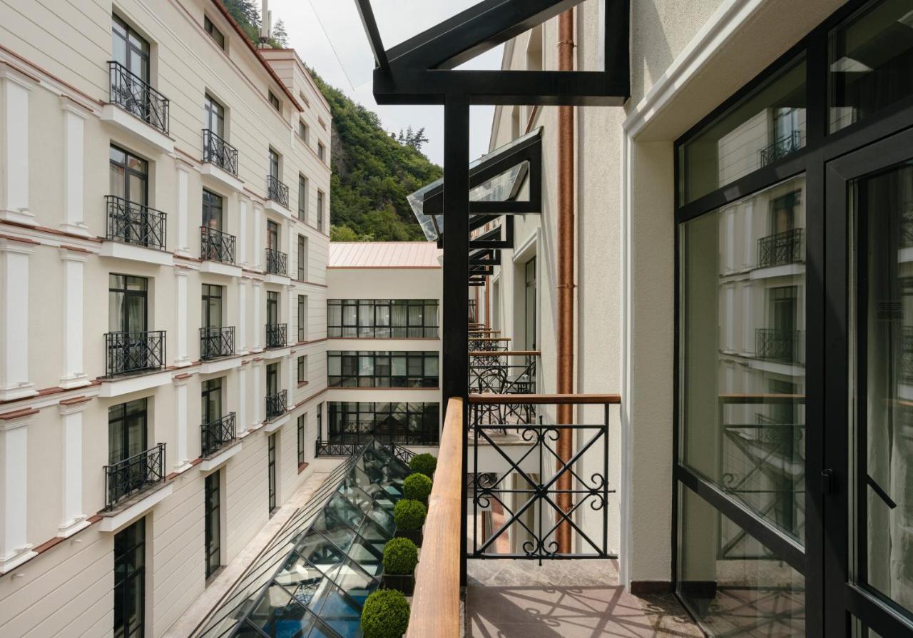 Crowne Plaza - Borjomi By Ihg Hotel Exterior photo The hotel's interior